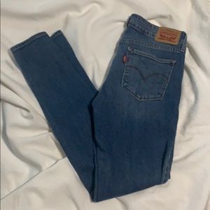 Levi’s 711 Skinny Jeans